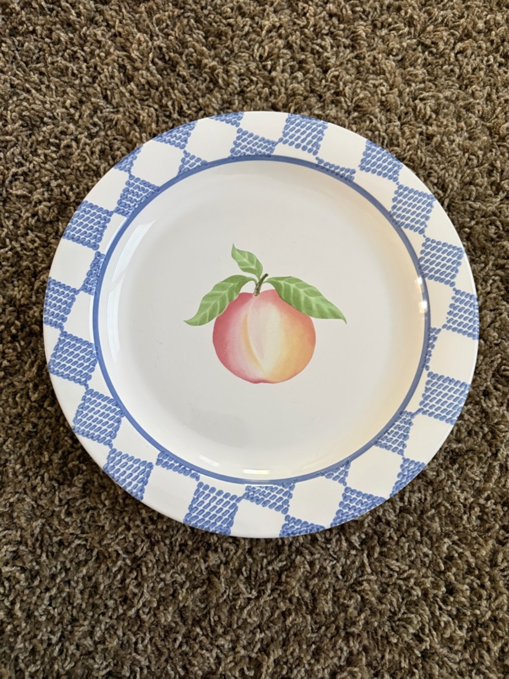 Pfaltzgraff Hopscotch Plates 10.5” - Peach - Picture 2 of 6